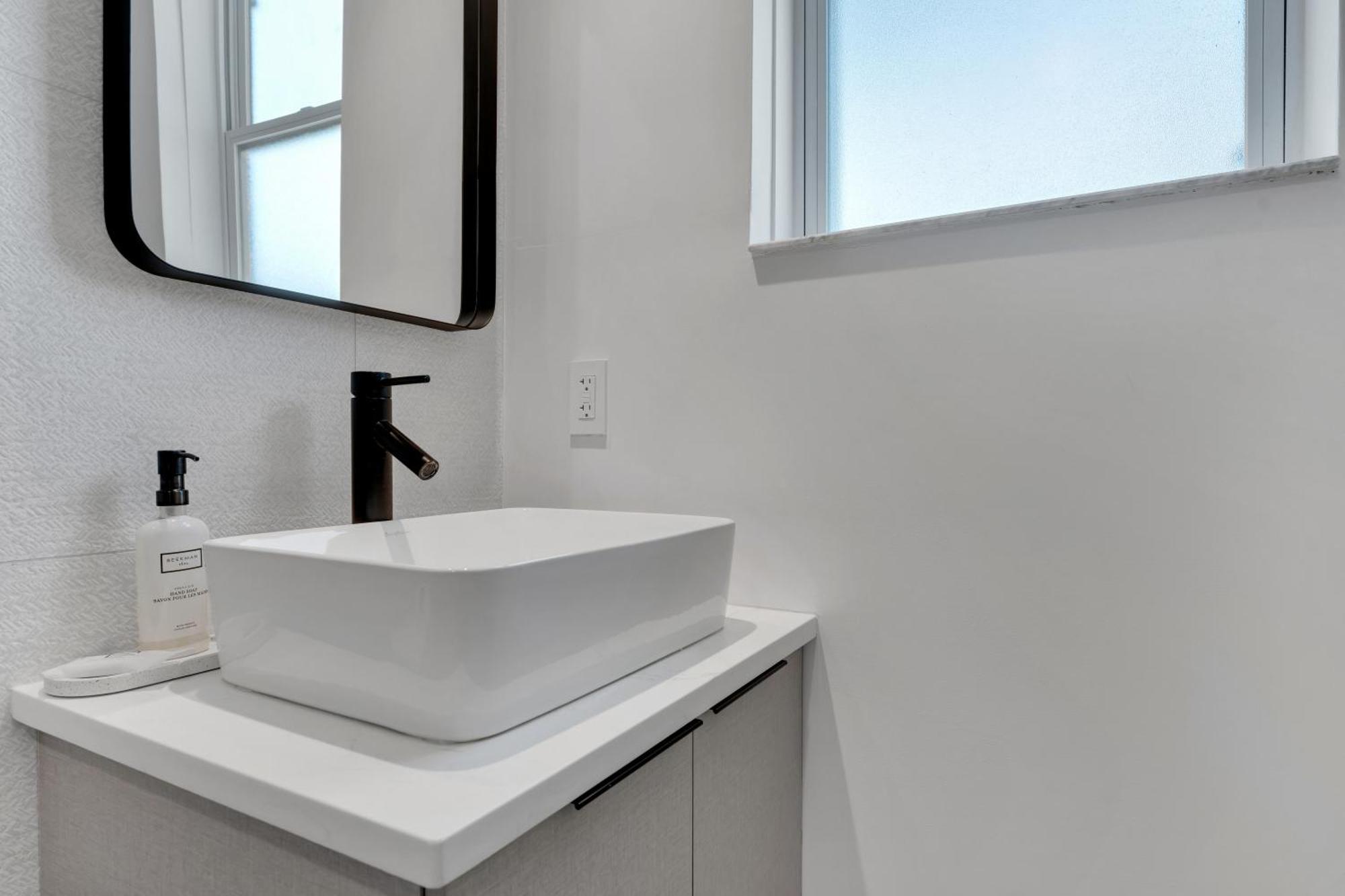 The St Laurent Guest Rooms Asbury Park Zewnętrze zdjęcie